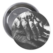 Les mains de la grand-maman badges