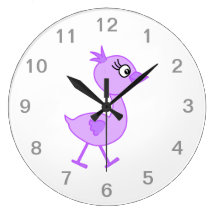 Lila Vogel, ein niedlicher Vogel, der einen Spazie Wanduhr
