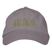 M.G.C. BESTICKTE BASEBALLMÜTZEN