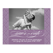 Malvenfarbener Damast Save the Date Postkarte