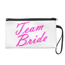 Mariage de jeune mariée d'équipe sac à main avec dragonne