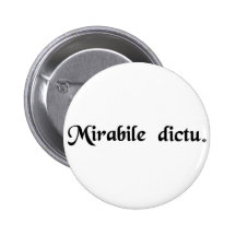 Merveilleux pour dire badges avec agrafe