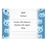 Motif mignon de chats dans le bleu invitations personnalisées