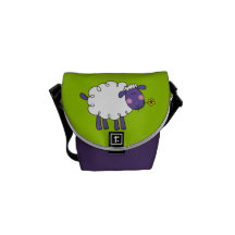 Moutons laineux besaces
