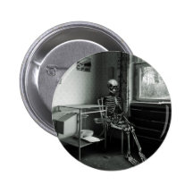 Oma wartet immer noch auf-Höhle Arzt Button