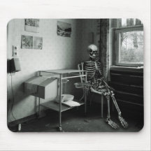 Oma wartet immer noch auf-Höhle Arzt Mousepad