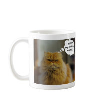 Persische Katze benötigt Kaffeetasse
