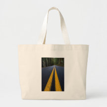 PHOTO DE DÉPLACEMENT DE ROUTES À DEUX LIGNES JAUNE SAC EN TOILE