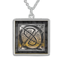 Q-Anfangsmonogramm "keltische schwarze Stein" Hals