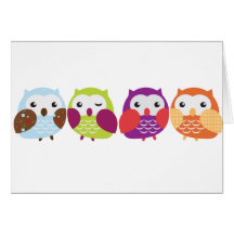 Quatre hiboux colorés carte de vœux