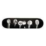 Raserei-Comic Meme stellt das Gehen gegenüber. Ich Skate Board