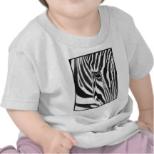 Regard fixe de zèbre t-shirts