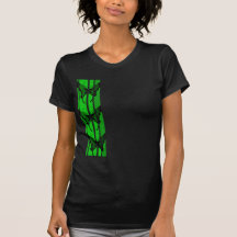 Riyah-Li conçoit des papillons T-shirts