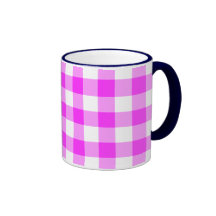 Rosa und weißes Gingham-Muster Kaffeetassen