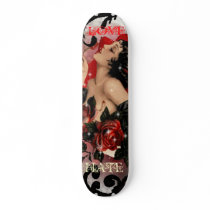 Rosen-Dame LOVE u. HASS Skateboard