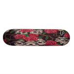 Rote Rosen und SchädelSkateboard Personalisiertes Deck