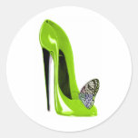 Schmetterling mit Limonem grünem Stilett-Schuh-Kun Runder Sticker