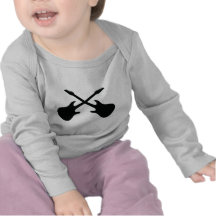 schwarze Gitarrenikone gekreuzt Shirt
