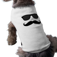 Schwarzer Schnurrbart und Sonnenbrille-Humor-Gesch Hundeshirts