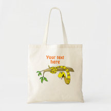 Serpent mignon de jaune de bande dessinée dans un  sac en toile
