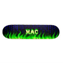 Skatersollie Feuer des Mac grüner Skateboard. Bedruckte Skateboarddecks