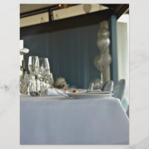 Table de mariage avec Champagne et chocolats Prospectus