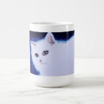 Tasse blanche de chaton