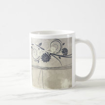 Tasse bleue de fleurs