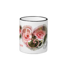 Tasse de mariage de jeune mariée et de marié - ros