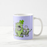 Tasse drôle de bandes dessinées de défilé de lutin