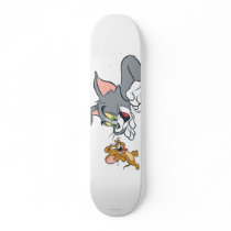 Tom und Jerry machen Gesichter