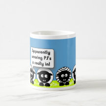 tragende Pyjamas Teetasse