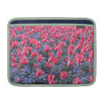 Tulipes roses et fleurs pourpres poche pour macbook air