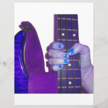 Übergeben Sie das Halten der Bass-Gitarre blaues u Flyer Druck
