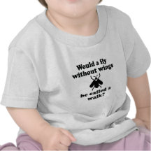 Une mouche sans ailes t-shirts