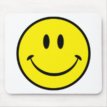 Visage souriant de bonheur tapis de souris