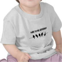 Vögel auf einem Draht - trauen Sie sich, unterschi T-shirts