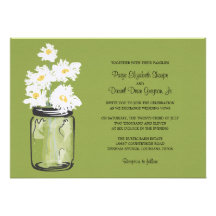 Weckglas und weiße Gänseblümchen, die Wedding sind Einladung
