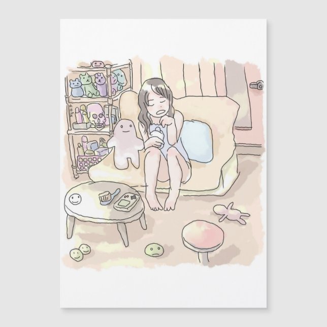 さにれやじ 　ちゃぶ台と雑貨棚のある橙色のお部屋のソファに素足で腰掛ける女性のイラスト MAGNETKARTE (Vorderseite)