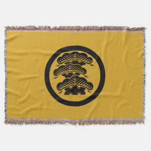 丸に荒枝付左三階松 DECKE