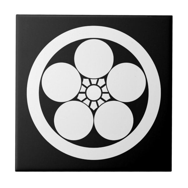 丸 に 梅 鉢 FLIESE (Vorderseite)