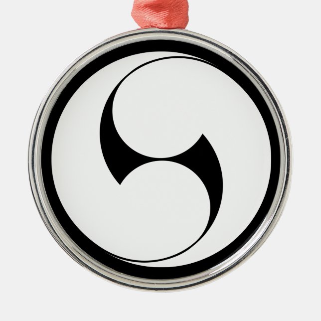 右 二 巴 (地 き) SILBERNES ORNAMENT (Vorne)