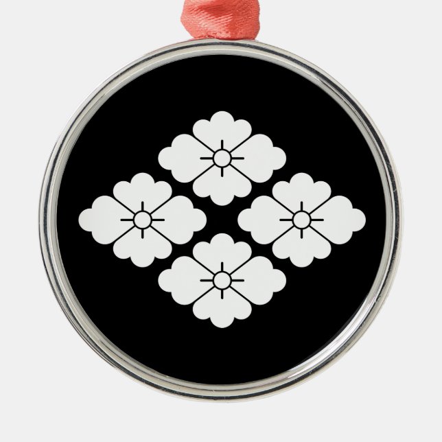 四 花 SILBERNES ORNAMENT (Vorne)