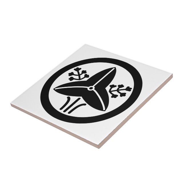 家紋「丸に立ち沢瀉」 FLIESE (Seite)