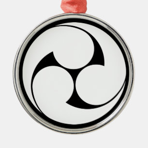 左三つ巴（地抜き） ORNAMENT AUS METALL