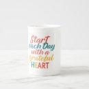 Recherche de gracieux tasses Boue inspirante
