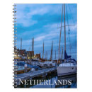 Recherche de scène de ville Port
