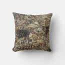 Recherche de cailloux coussins Pierre