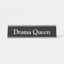 Suche nach drastisch Dramakönigin