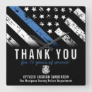 Recherche de officier horloges Police